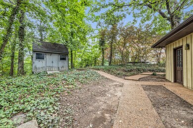 952 Sherry Cir, Hixson, TN 37343 - photo 6