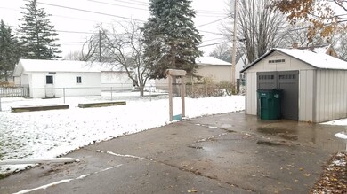 2120 Pattengill Ave, Lansing, MI 48910 - photo 4