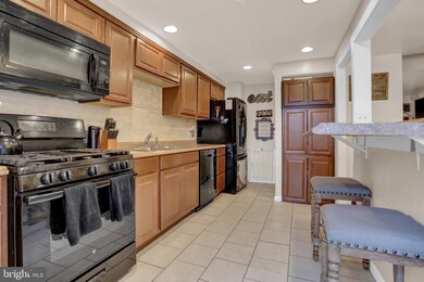 5549 Cedonia Ave, Baltimore, MD 21206 - photo 5