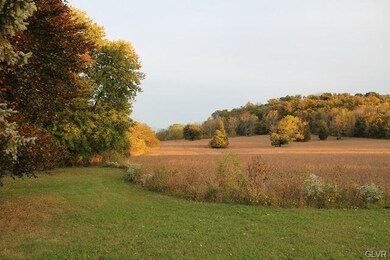 6101 Chestnut St, Zionsville, PA 18092 - photo 5