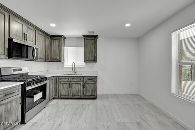 1107 Myrtle Ave-3