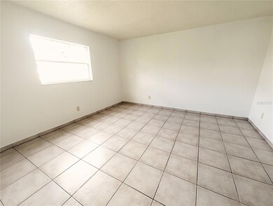 4520 68th St W unit B, Bradenton, FL 34210 - photo 6