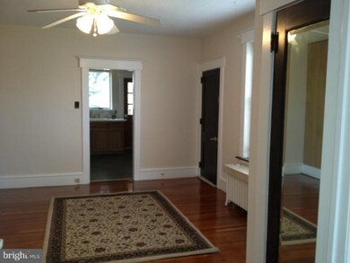 604 Walnut St unit 1B, Lansdale, PA 19446 - photo 7