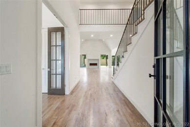 1050 E 34th St, Tulsa, OK 74105 - photo 7