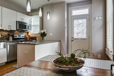 252 Berger Alley unit 52, Columbus, OH 43206 - photo 3