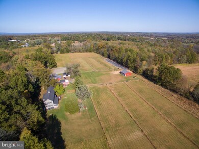 5656 Tollgate Rd, Pipersville, PA 18947 - photo 2