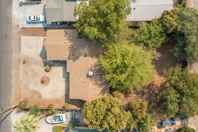 2756 Irwin Rd, Redding, CA 96002 - photo 3