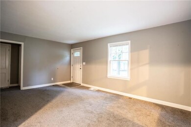 1327 W 29th St S, Independence, MO 64052 - photo 4