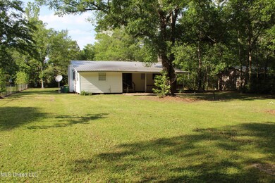 3808 Fieldworth Rd, Moss Point, MS 39562 - photo 4