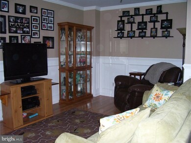 386 Scola Rd, Brookhaven, PA 19015 - photo 2