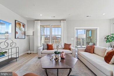 13549 Innovation Station Loop, Hunter Mill District, VA 20171 - photo 5