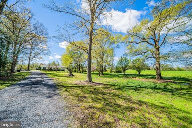 5502 Hallowing Point Rd, Prince Frederick, MD 20678 - photo 2