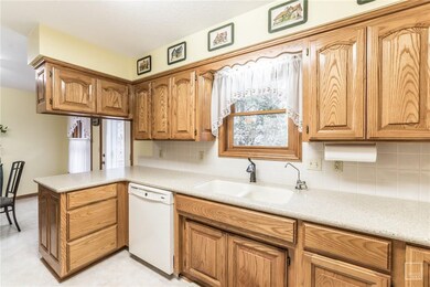 8 Scarborough Ln, Bella Vista, AR 72715 - photo 6