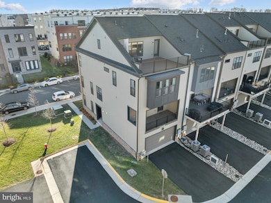 22962 Sullivans Cove Square, Brambleton, VA 20148 - photo 5