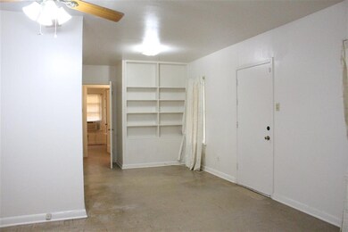 2112 E Ash St, Laredo, TX 78043 - photo 4