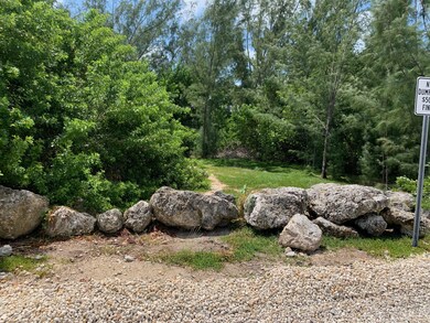 Lot 28