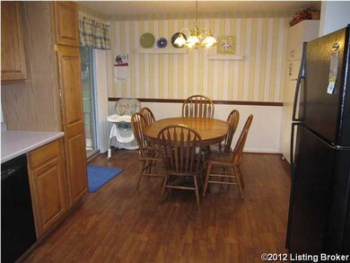 5612 Idlewood Ln, Louisville, KY 40291 - photo 4