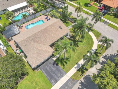 14601 Highland Springs Ct, Davie, FL 33325 - photo 3