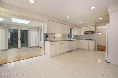 21 Innis Ln, Old Greenwich, CT 06870 - photo 5
