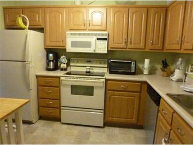 220 Fellsview Terrace unit 226, Stoneham, MA 02180 - photo 5