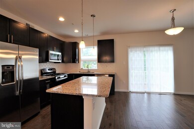 1069 Chapman Cir, Hatfield, PA 19440 - photo 5