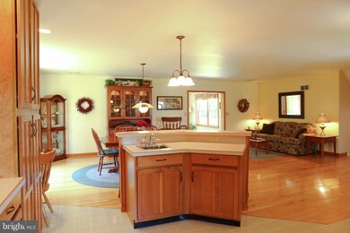 818 Pine Stump Rd, Chambersburg, PA 17202 - photo 7