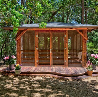 screened porch dining room