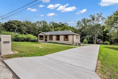 3873 Cantarutti Rd, Joelton, TN 37080 - photo 2