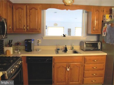 8180 Wyndam Rd, Pennsauken, NJ 08109 - photo 7