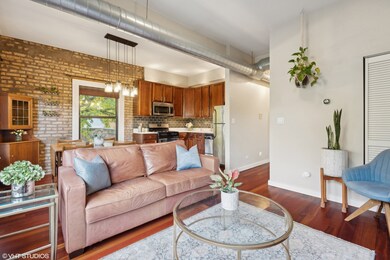 1247 W Roscoe St unit 3, Chicago, IL 60657 - photo 4