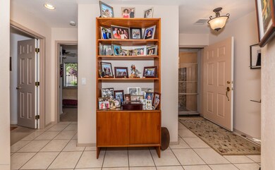 003_Foyer