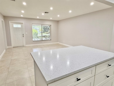 2210 NE 54th St unit W, Fort Lauderdale, FL 33308 - photo 7