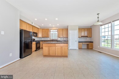 12909 Nittany Lion Cir, Hagerstown, MD 21740 - photo 7