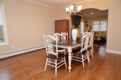 Dining Rm