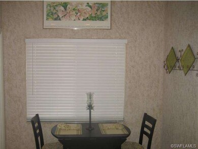 Kitchen Eating Area