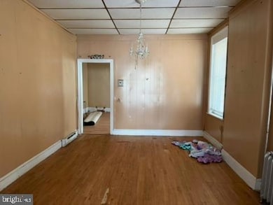 715 W 5th St, Chester, PA 19013 - photo 3