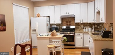 13515 Bannacker Place, Herndon, VA 20171 - photo 3