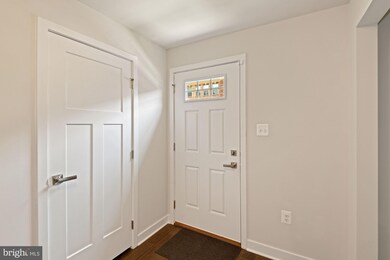 8035 Spring Arbor Dr, Laurel, MD 20707 - photo 2