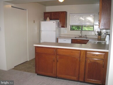 15277 Forest Grove Dr unit 19, Woodbridge, VA 22191 - photo 6