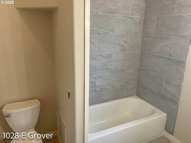 1028 E Grover Ave, Cottage Grove, OR 97424 - photo 6