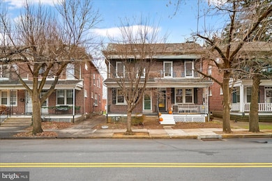 636 Hamilton St, Lancaster, PA 17602 - photo 2