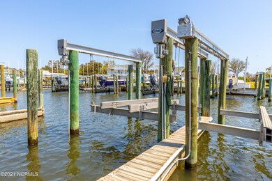 Private Boat Lift