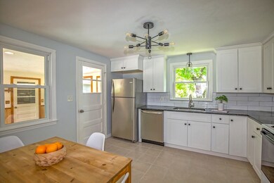 11 Moon St, Enfield, CT 06082 - photo 6