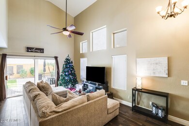 2339 E Evans Dr-4