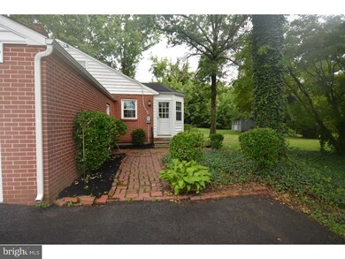 372 N Lewis Rd, Royersford, PA 19468 - photo 4