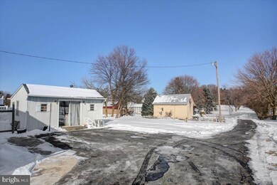 2013 Buchanan Trail E, Shady Grove, PA 17256 - photo 5