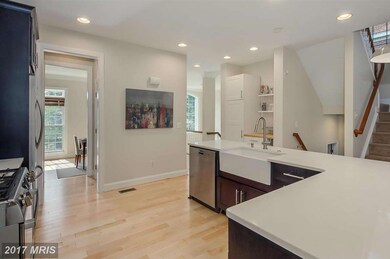 3068 Mckinnon Way, Oakton, VA 22124 - photo 6