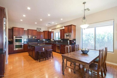 Eat-In Kitchen