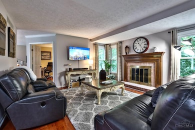 679 Candleridge Dr, Cincinnati, OH 45233 - photo 7