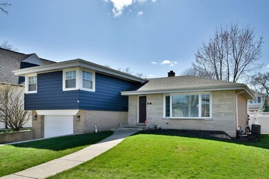 982 S Parkside Ave, Elmhurst, IL 60126 - photo 2